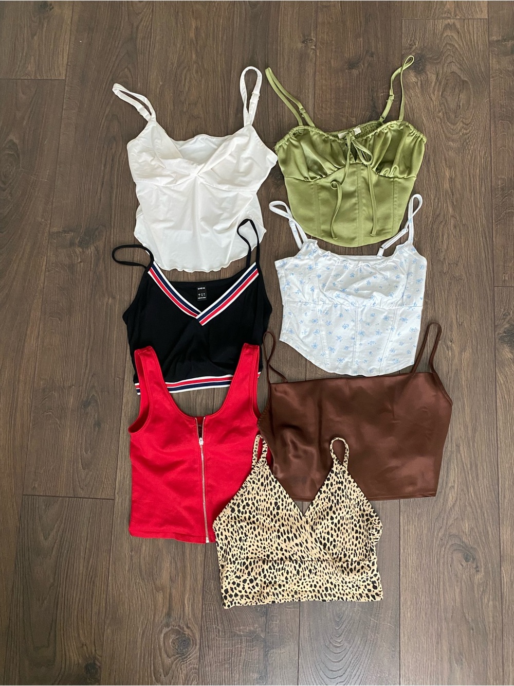 Lot of 7 Summer Crop Tops. Size Small
